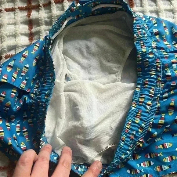 Men’s 2(X)ist Fish Pattern Swim Trunks Size  Large - Picture 2 of 6